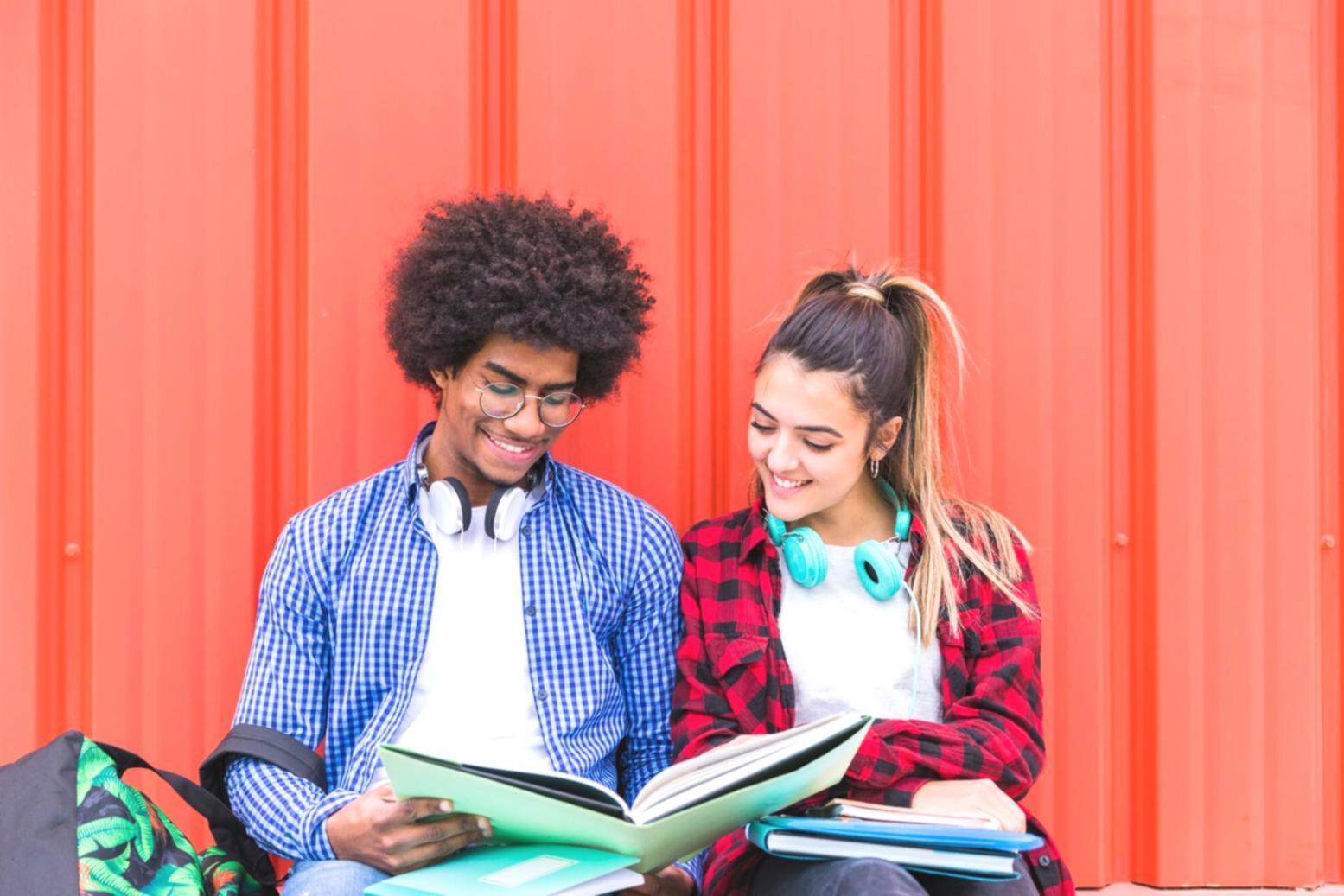 Sesión de formación sobre protección bancaria digital